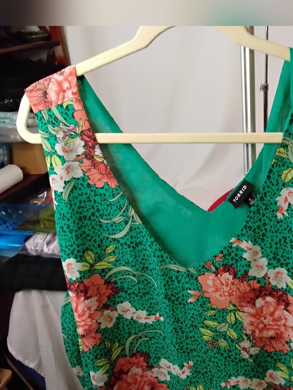 BOGO 1/2 off ALL CLOTHING Torrid Fancy Tank With Green Underlay